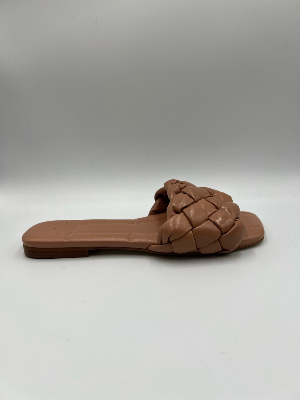 Marc Fisher Marisol slide sandal flat shoe tan leather brown woven strap women 8